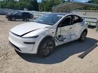 2026 Tesla Model Y White vin: 7SAYGDED7TA454852