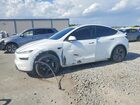 2026 Tesla Model Y White vin: 7SAYGDEE2TA465766