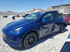 2024 Tesla Model Y Blue vin: 7SAYGDEE3RA291666