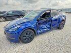 2024 Tesla Model Y Синий vin: 7SAYGDEE3RA316968