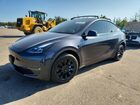 2024 Tesla Model Y Gray vin: 7SAYGDEE3RF163818