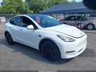 2022 Tesla Model Y Long Range Dual Motor All-wheel Drive White vin: 7SAYGDEE4NF435920