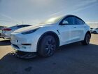 2025 Tesla Model Y White vin: 7SAYGDEE7SF238154