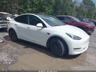 2022 Tesla Model Y Performance Dual Motor All-wheel Drive White vin: 7SAYGDEFXNF380169