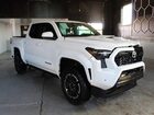 2025 Toyota Tacoma Trd Sport White vin: 3TMLB5JN2SM176210