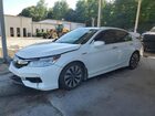 2017 Honda Accord Touring Hybrid White vin: JHMCR6F7XHC008495