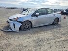 2021 Toyota Prius Le Серебряный vin: JTDKAMFU5M3128634