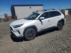 2025 Toyota Rav4 Xle Premium White vin: JTMB6RFV4SJ091060