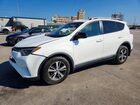 2016 Toyota Rav4 Le White vin: JTMZFREV3GJ086228