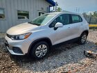 2018 Chevrolet Trax Ls Silver vin: KL7CJKSB9JB733672