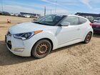 2016 Hyundai Veloster Base White vin: KMHTC6AD1GU261466