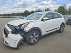2019 Kia Niro Lx White vin: KNDCB3LC0K5218427