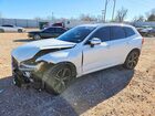 2019 Volvo Xc60 T5 R-design White vin: LYV102DM8KB373130
