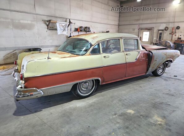 1955 PONTIAC STARCHIEF