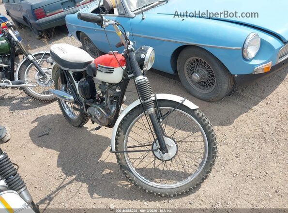 1967 TRIUMPH MOTORCYCLE  