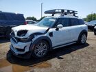 2018 Mini Cooper Countryman White vin: WMZYS7C34J3E07804