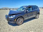 2017 Volkswagen Tiguan Wolfsburg Черный vin: WVGRV7AX5HW501533