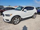 2020 Volvo Xc40 T4 Momentum Белый vin: YV4AC2HK5L2278170