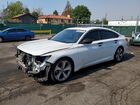 2018 Honda Accord Touring White vin: 1HGCV2F92JA041890