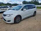 2020 Chrysler Pacifica Touring L Plus Beige vin: 2C4RC1EG2LR103490