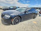 2019 Chrysler 300 Touring Black vin: 2C3CCARG7KH691010