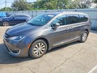 2017 Chrysler Pacifica Touring L Gray vin: 2C4RC1BG4HR810943