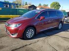 2018 Chrysler Pacifica Touring L Burgundy vin: 2C4RC1BG4JR107557