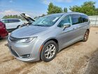 2017 Chrysler Pacifica Limited Silver vin: 2C4RC1GG0HR528047