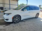 2018 Chrysler Pacifica Limited White vin: 2C4RC1GGXJR321865