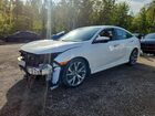2019 Honda Civic Touring White vin: 2HGFC1F97KH101937