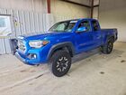 2017 Toyota Tacoma Trd Off-road Blue vin: 5TFSZ5AN8HX099448