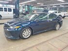 2018 Toyota Camry Le Синий vin: 4T1B11HK5JU531265