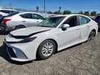 2025 Toyota Camry Le Белый vin: 4T1DAACK3SU086056