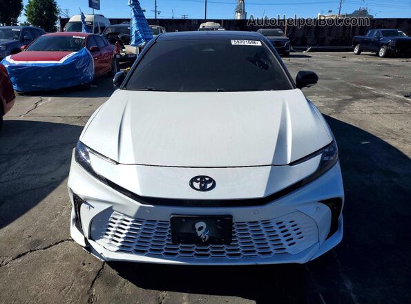 2025 TOYOTA CAMRY XSE