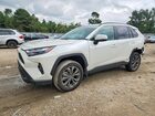 2022 Toyota Rav4 Xle Premium White vin: 4T3B6RFV2NU087952