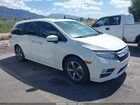 2018 Honda Odyssey Touring White vin: 5FNRL6H88JB007048