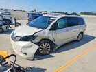 2017 Toyota Sienna Xle Premium 7-passenger White vin: 5TDDZ3DC0HS167609
