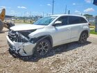 2018 Toyota Highlander Le White vin: 5TDZZRFH9JS235123