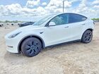2024 Tesla Model Y White vin: 7SAYGDED7RF149945