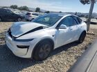 2026 Tesla Model Y Белый vin: 7SAYGDED8TF670101