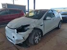2024 Tesla Model Y White vin: 7SAYGDEE5RA218377