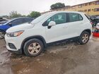 2017 Chevrolet Trax Ls White vin: KL7CJNSB1HB249992