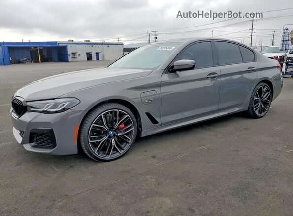 2022 BMW 530E